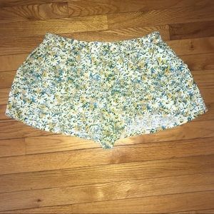Super Flowy Floral Shorts